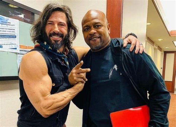 Sean Reyes - Net Worth, Age, Height, Birthday, Bio, Wiki!