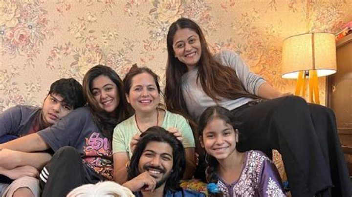 Sheezan Khan Siblings: Meet Falaq And Shafaq