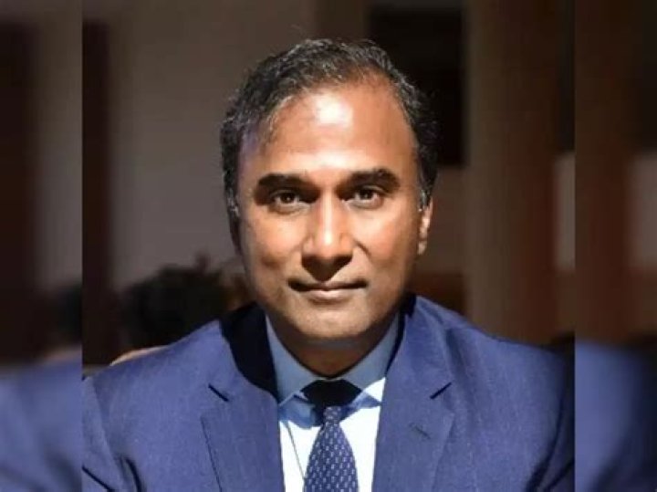 Shiva Ayyadurai Net Worth, Age, Height, Bio, Birthday, Wiki!