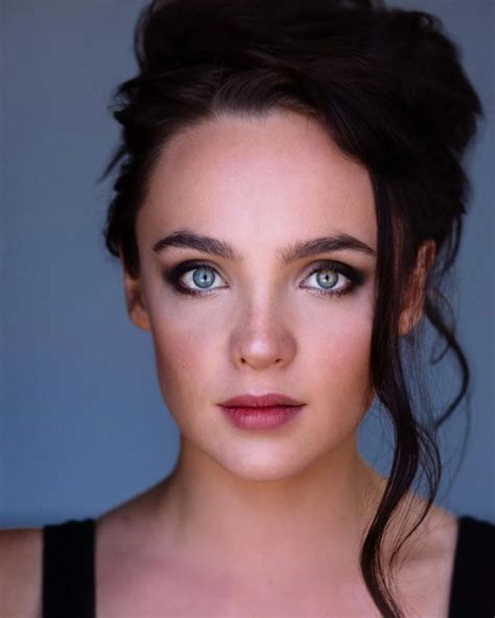 Stevie Lynn Jones - Net Worth, Age, Height, Birthday, Bio, Wiki!