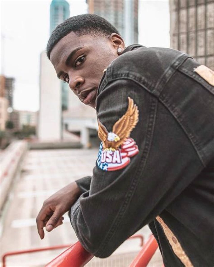 Swavy Lee - Net Worth, Age, Height, Birthday, Bio, Wiki!