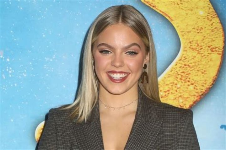 Taylor Rapp - Net Worth, Age, Height, Birthday, Bio, Wiki!