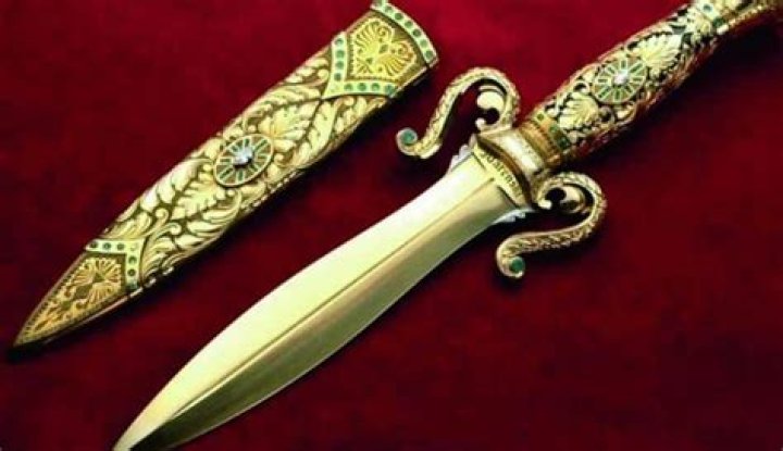 The 10 Most Expensive Knives in the World