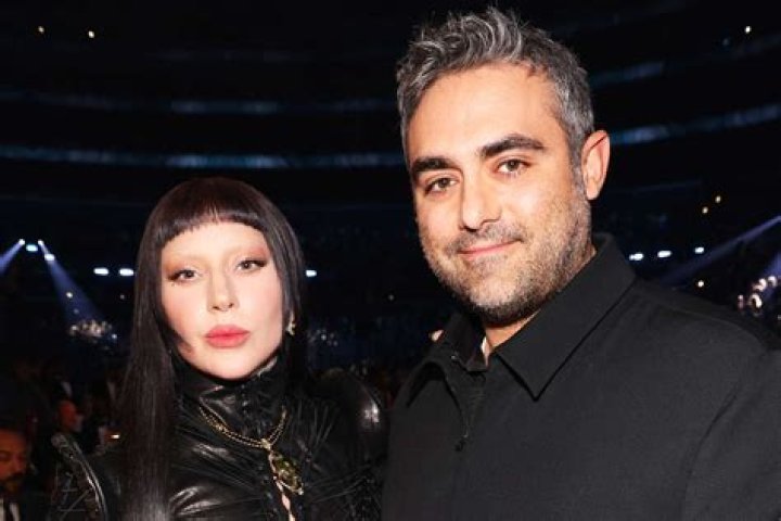 Valeska Tara Leandra’s Girlfriend: Who is Valeska Tara Leandra Dating?