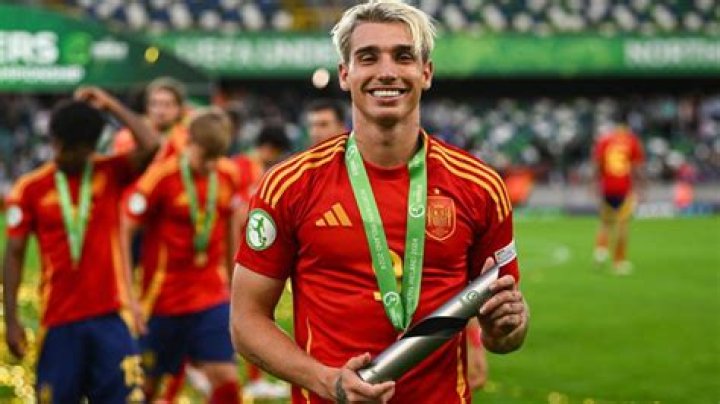 Veronica Bravo - Net Worth, Age, Height, Birthday, Bio, Wiki!