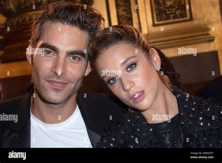 Who is Jon Kortajarena Dating – Jon Kortajarena's Girlfriend & Exes