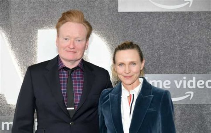 William Beckett Net Worth, Age, Height, Bio, Birthday, Wiki!