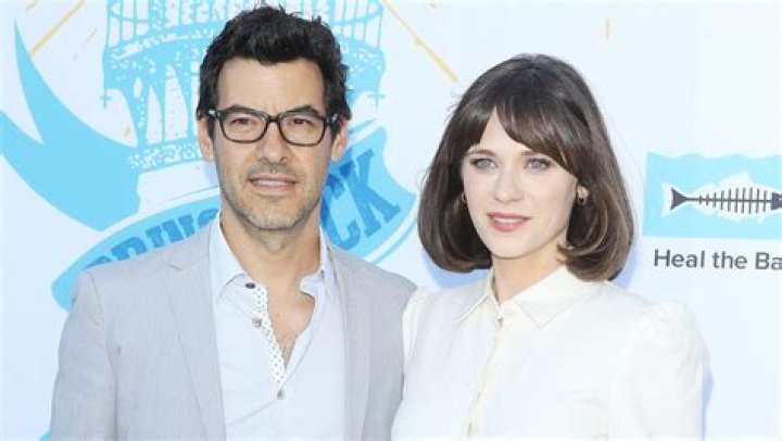 Zooey Deschanel Ex-Husbands: Meet Pechenik And Gibbard